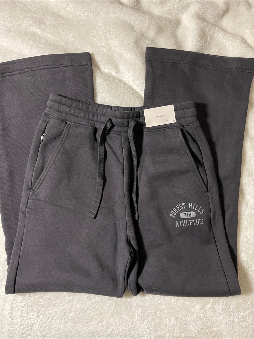Hollister Wide Leg Sweatpants in Deep Charcoal Gray/ Washed Black